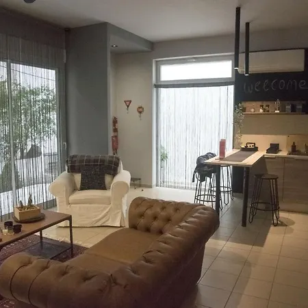 Friends Luxury Apartment In Marousi Atény Exteriér fotografie