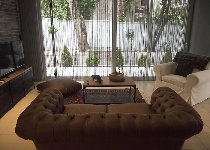 Friends Luxury Apartment In Marousi